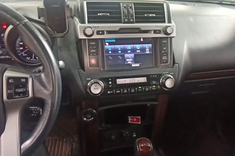 Used Toyota Prado 2016 3.5L Automatic TX-L Audio And AC Panel