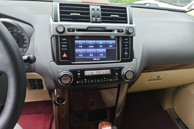 Used Toyota Prado 2016 2.7L Automatic Standard Edition Audio And AC Panel