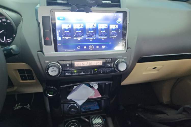Used Toyota Prado 2016 2.7L Automatic Standard Edition Audio And AC Panel