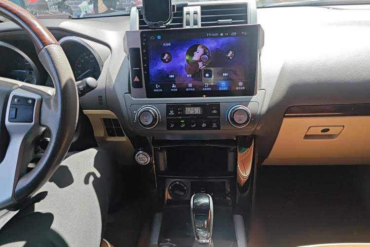Used Toyota Prado 2016 2700 TX 7-Seater Middle East Version Audio And AC Panel