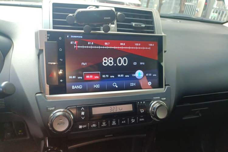 Used Toyota Prado 2016 2.7L Automatic Standard Edition Audio And AC Panel