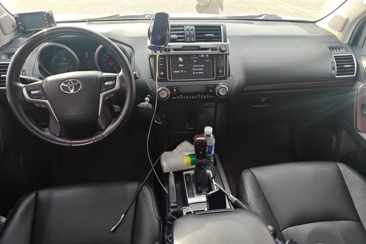 Used Toyota Prado 2016 3.5L Automatic TX-L NAVI Center Console