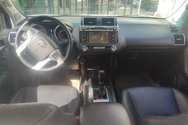 Used Toyota Prado 2016 3.5L Automatic TX-L NAVI Center Console