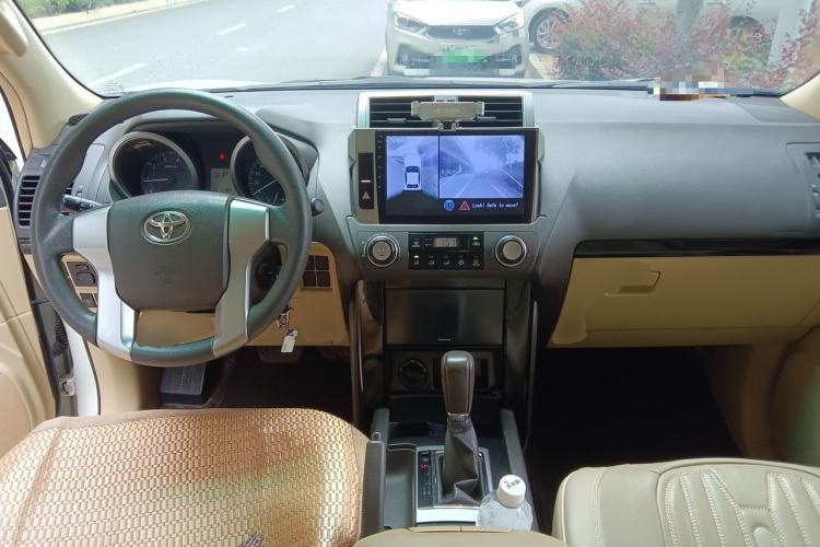 Used Toyota Prado  Center Console