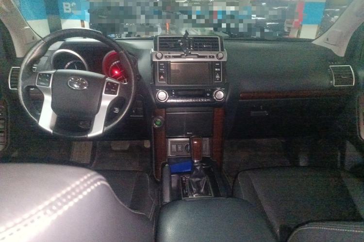 Used Toyota Prado 2016 3.5L Automatic TX-L NAVI Center Console