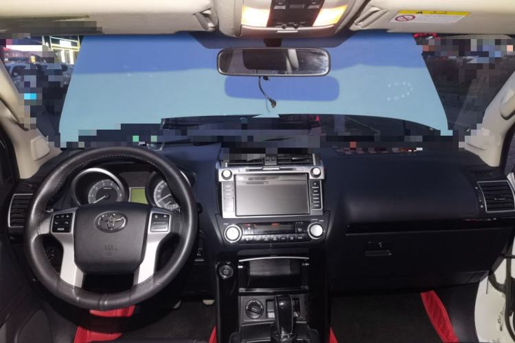 Used Toyota Prado 2016 2.7L Automatic Standard Edition Center Console