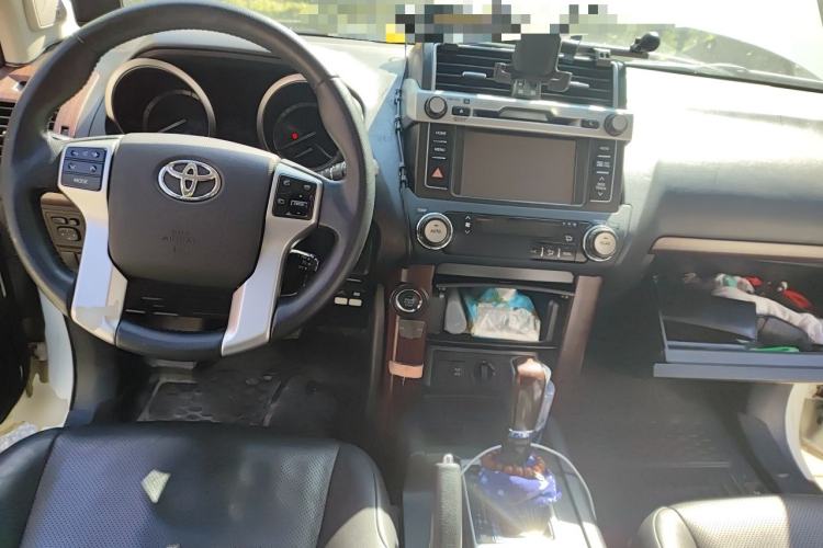 Used Toyota Prado 2016 3.5L Automatic TX-L NAVI Center Console