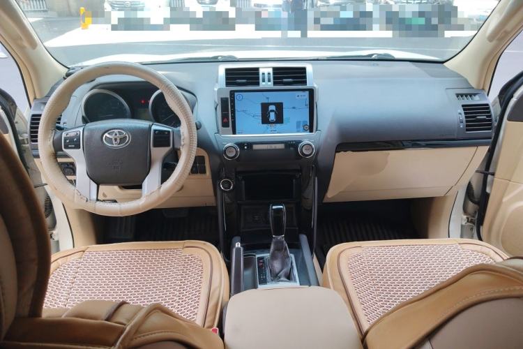 Used Toyota Prado  Center Console