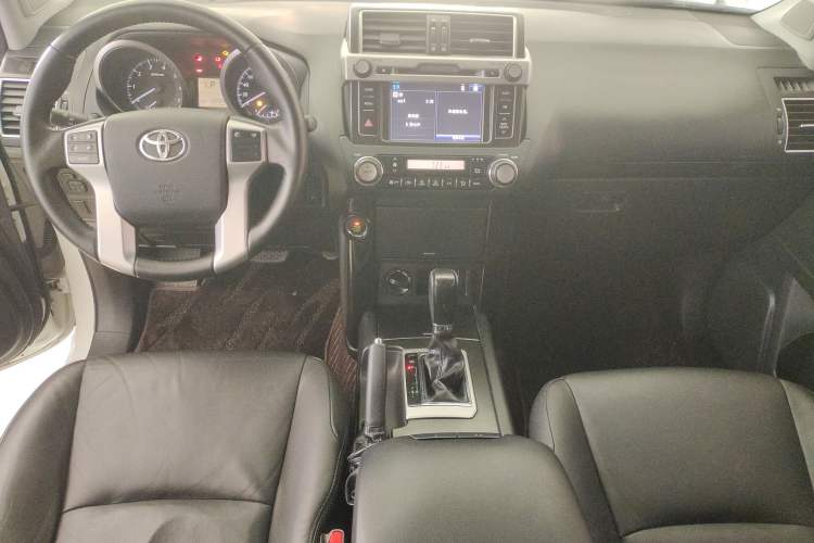 Used Toyota Prado 2016 2.7L Automatic Standard Edition Center Console