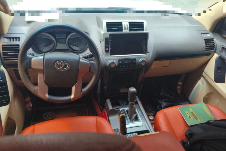Used Toyota Prado  Center Console