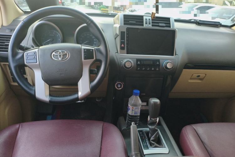 Used Toyota Prado  Center Console