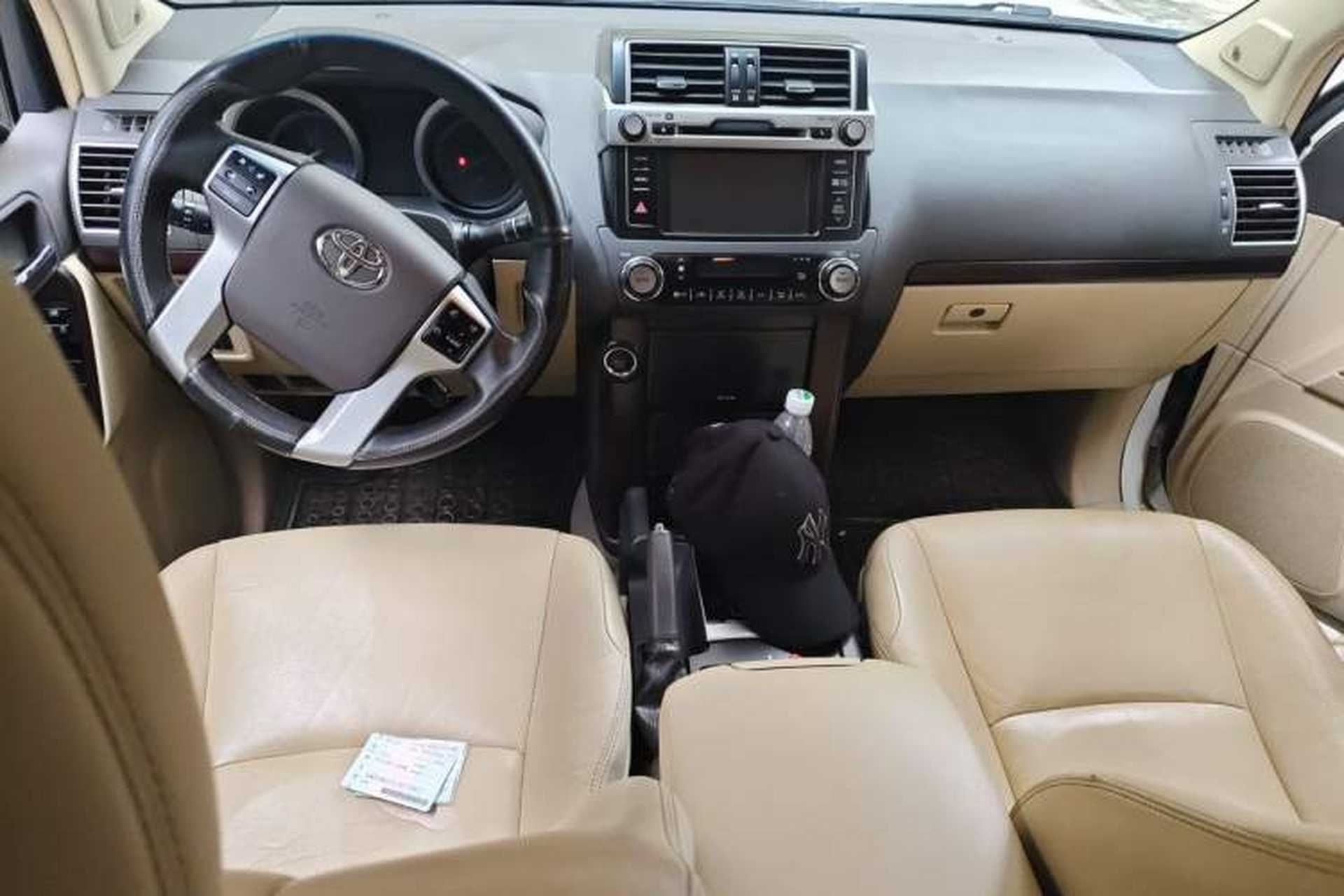 Used Toyota Prado 2016 3.5L Automatic TX-L NAVI Center Console