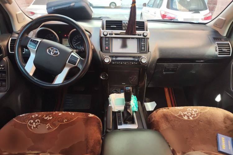 Used Toyota Prado 2016 2.7L Automatic Luxury Edition Center Console
