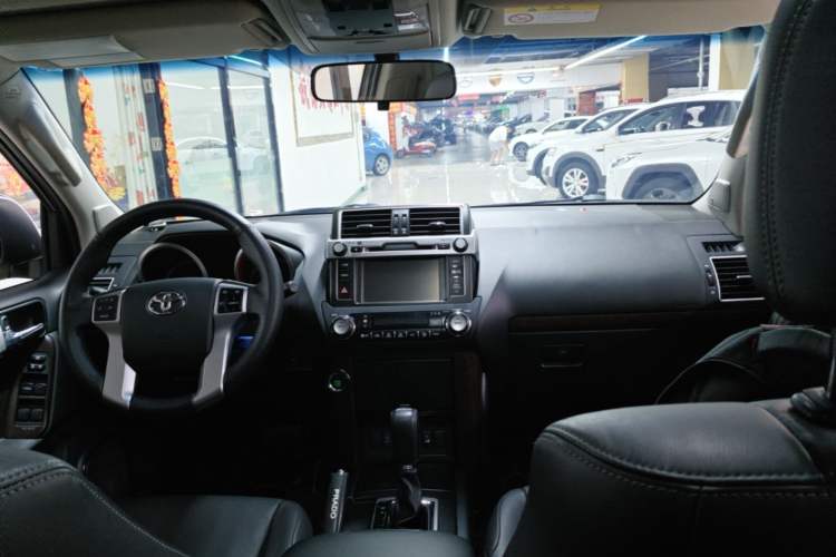Used Toyota Prado 2016 3.5L Automatic TX-L NAVI Center Console