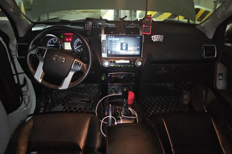 Used Toyota Prado 2016 2.7L Automatic Luxury Edition Center Console
