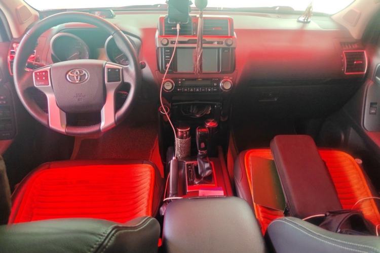 Used Toyota Prado 2016 2.7L Automatic Standard Edition Center Console
