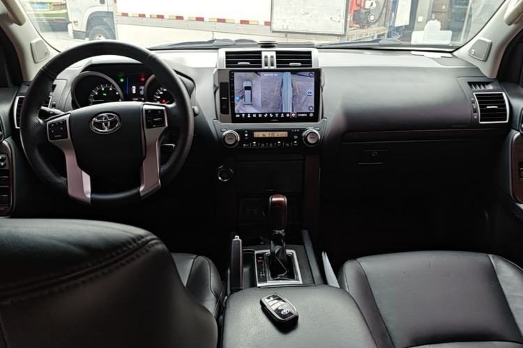 Used Toyota Prado 2016 3.5L Automatic TX-L NAVI Center Console