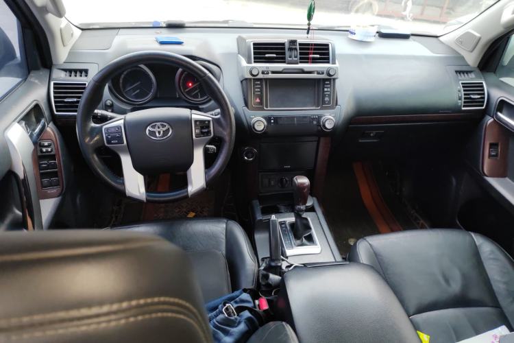 Used Toyota Prado 2016 3.5L Automatic TX-L NAVI Center Console