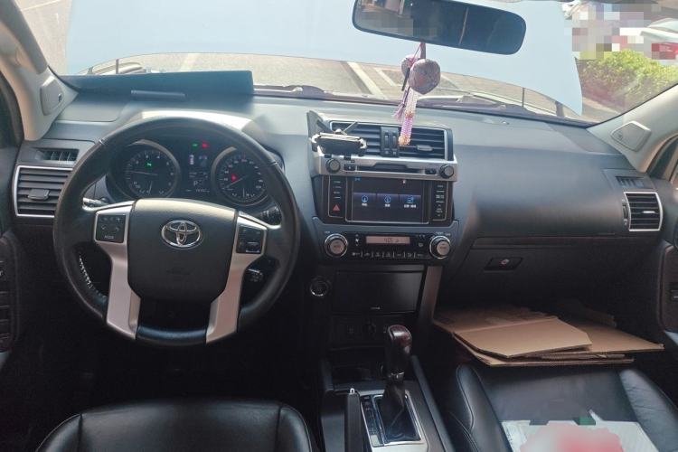 Used Toyota Prado 2016 3.5L Automatic TX-L NAVI Center Console