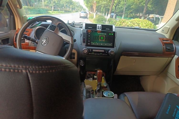 Used Toyota Prado 2016 2.7L Automatic Luxury Edition Center Console