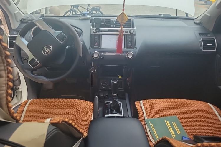Used Toyota Prado 2016 2.7L Automatic Standard Edition Center Console