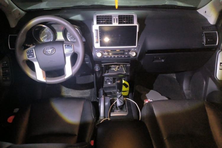 Used Toyota Prado 2016 2.7L Automatic Luxury Edition Center Console