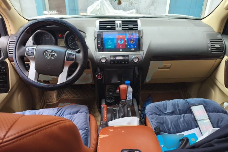 Used Toyota Prado 2016 2700 TX 7-Seater Middle East Version Center Console