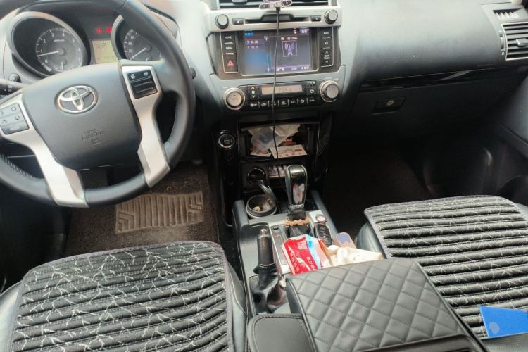 Used Toyota Prado 2016 2.7L Automatic Standard Edition Center Console