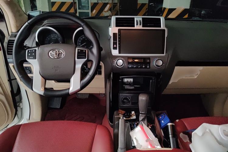Used Toyota Prado  Center Console