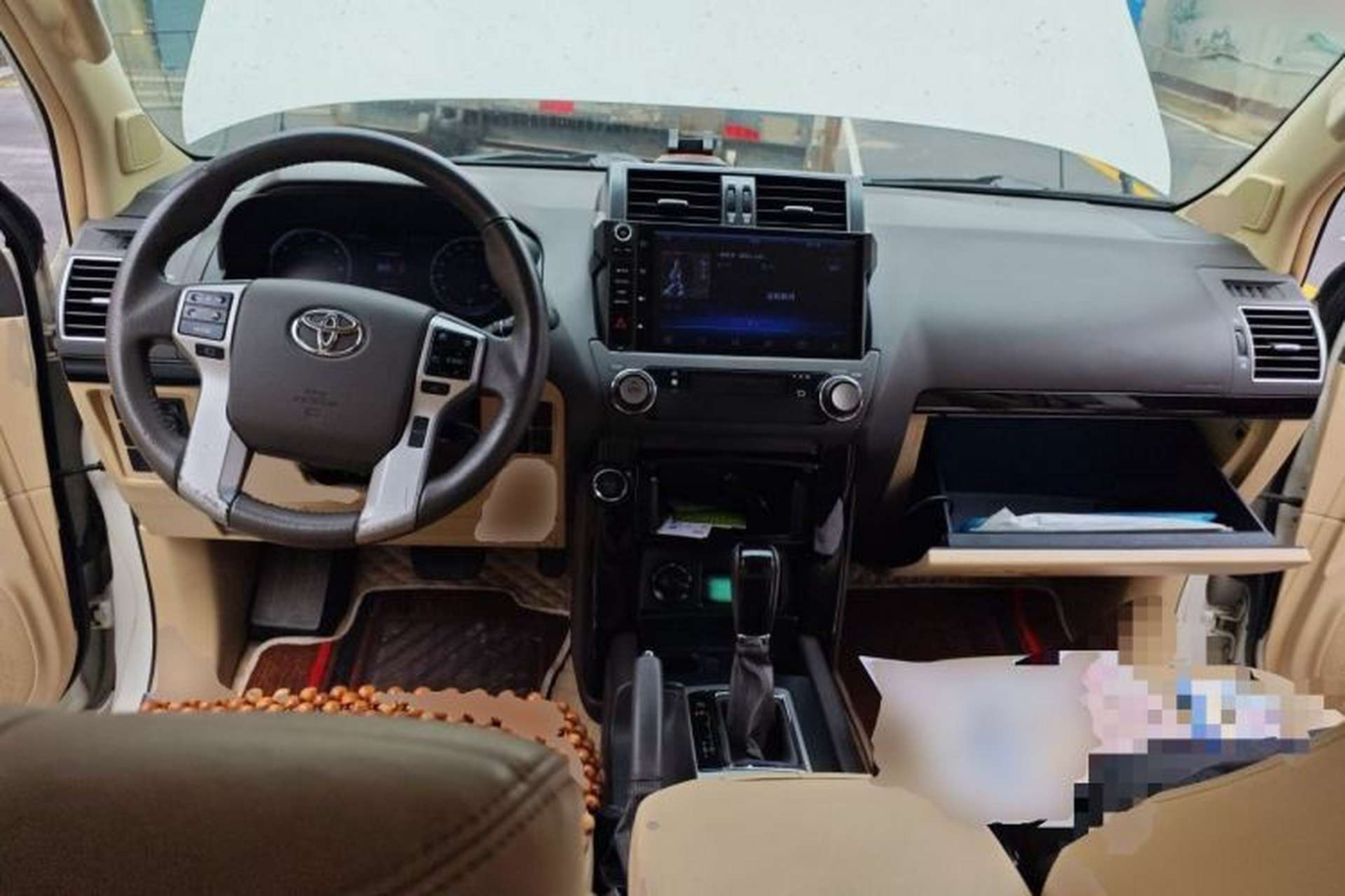 Used Toyota Prado 2016 2.7L Automatic Standard Edition Center Console