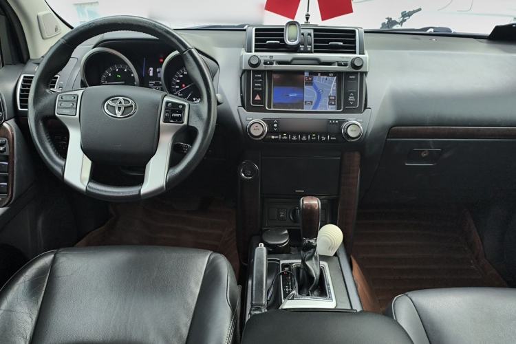Used Toyota Prado 2016 3.5L Automatic TX-L NAVI Center Console