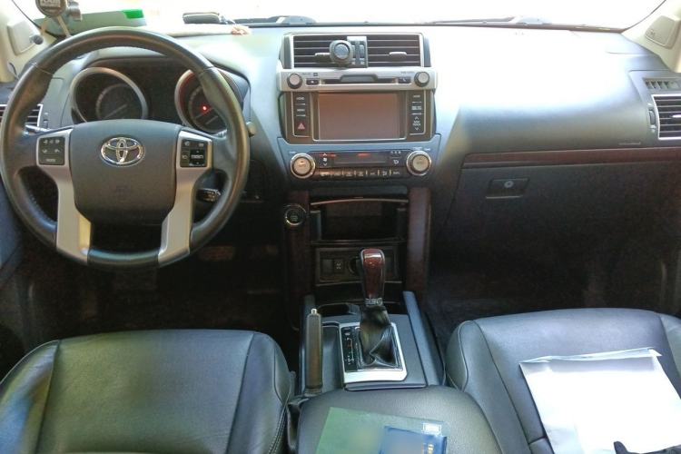 Used Toyota Prado 2016 3.5L Automatic TX-L NAVI Center Console