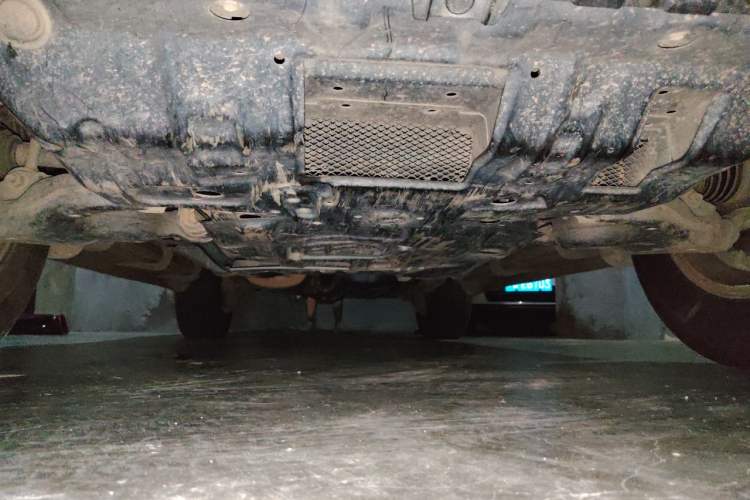 Used Toyota Prado 2016 2700 TX 7-Seater Middle East Version Chassis Front