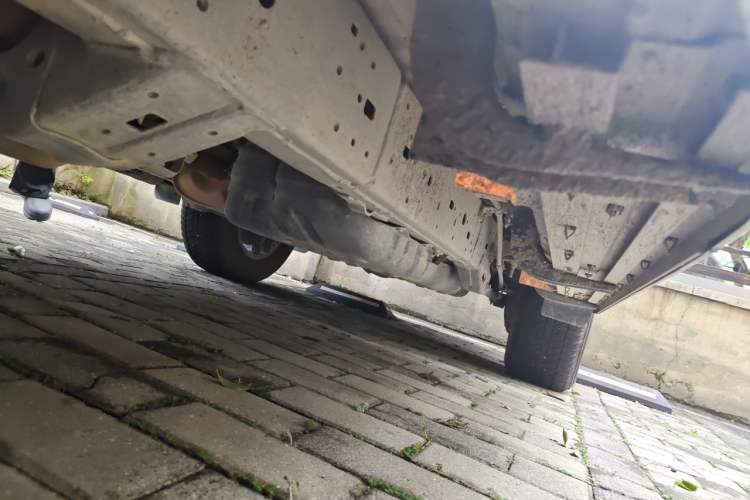 Used Toyota Prado 2016 3.5L Automatic TX-L NAVI Chassis Front Left
