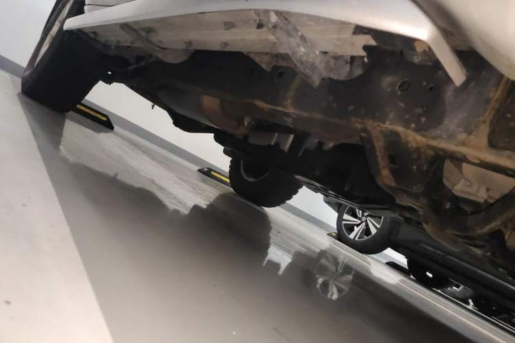 Used Toyota Prado 2016 3.5L Automatic TX-L Chassis Front Right