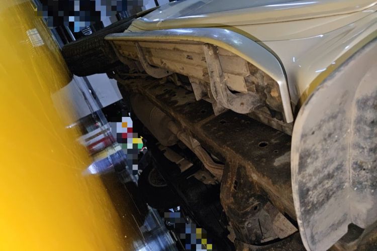 Used Toyota Prado 2016 3.5L Automatic TX-L Chassis Front Right