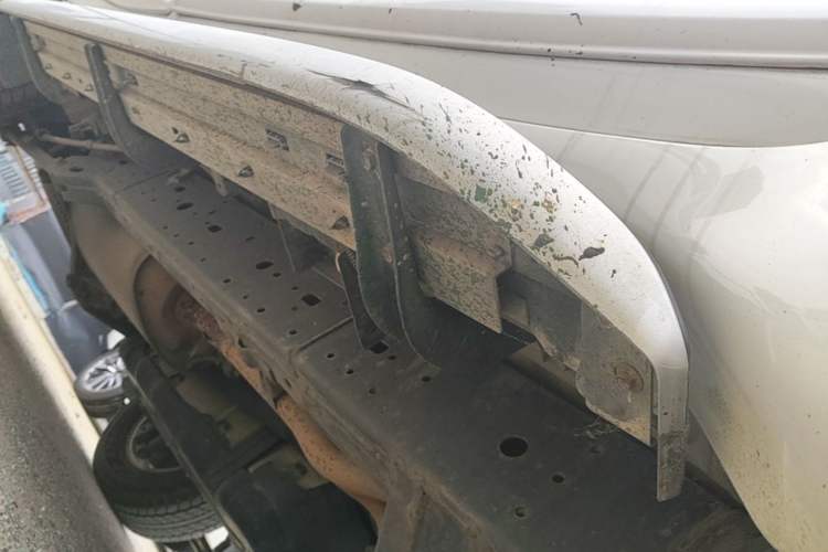 Used Toyota Prado 2016 3.5L Automatic TX-L Chassis Front Right