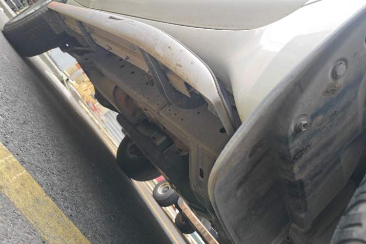 Used Toyota Prado 2016 3.5L Automatic TX-L Chassis Front Right