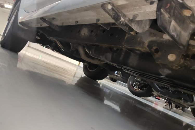 Used Toyota Prado 2016 3.5L Automatic TX-L Chassis Rear Left