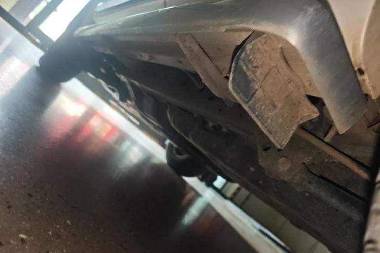Used Toyota Prado 2016 3.5L Automatic TX-L Chassis Rear Left