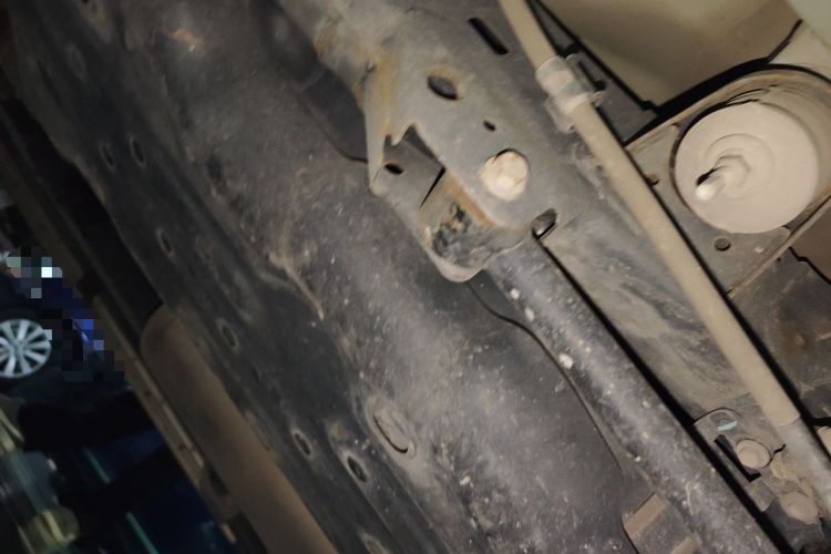 Used Toyota Prado 2016 2.7L Automatic Standard Edition Chassis Rear Left
