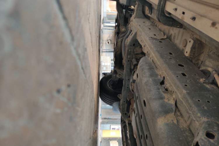 Used Toyota Prado 2016 2.7L Automatic Standard Edition Chassis Rear Left