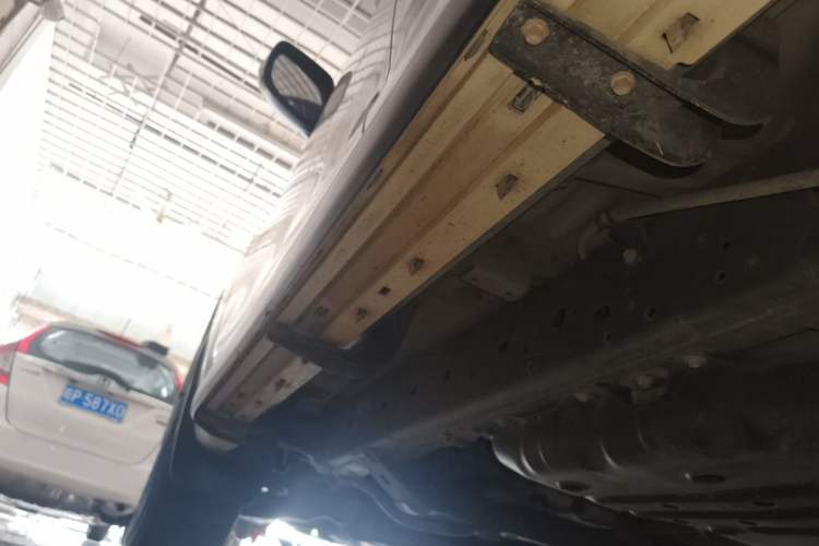 Used Toyota Prado 2016 2.7L Automatic Standard Edition Chassis Rear Left