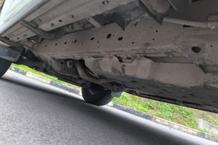 Used Toyota Prado 2016 3.5L Automatic TX-L Chassis Rear Left