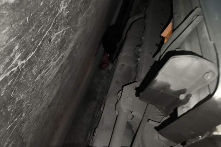 Used Toyota Prado 2016 3.5L Automatic TX-L Chassis Rear Left