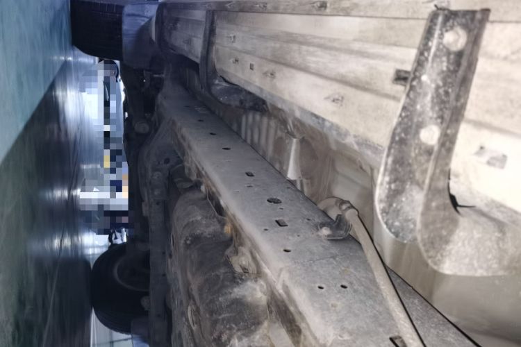 Used Toyota Prado 2016 2.7L Automatic Standard Edition Chassis Rear Left