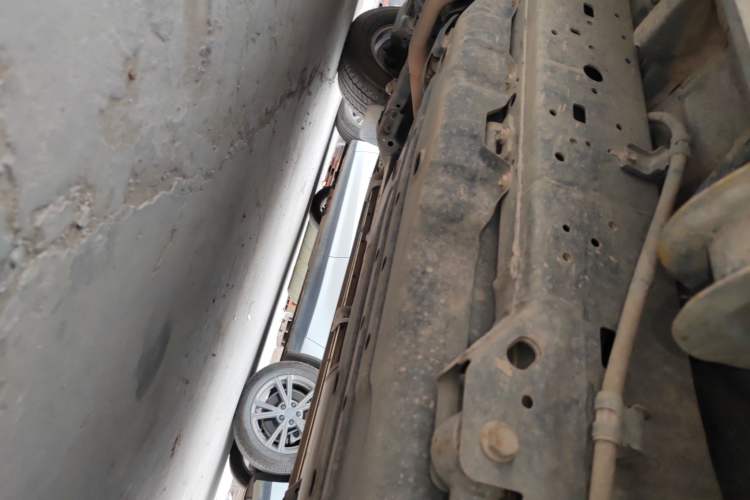 Used Toyota Prado 2016 3.5L Automatic TX-L NAVI Chassis Rear Left