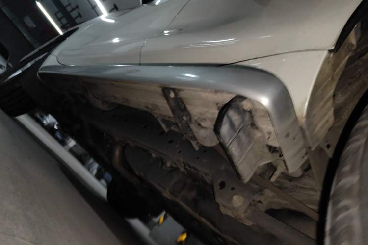 Used Toyota Prado 2016 3.5L Automatic TX-L Chassis Rear Left