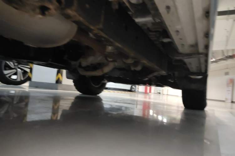 Used Toyota Prado 2016 3.5L Automatic TX-L Chassis Rear Right