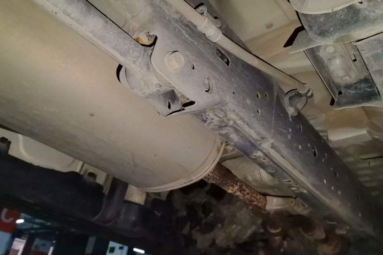 Used Toyota Prado 2016 3.5L Automatic TX-L Chassis Rear Right